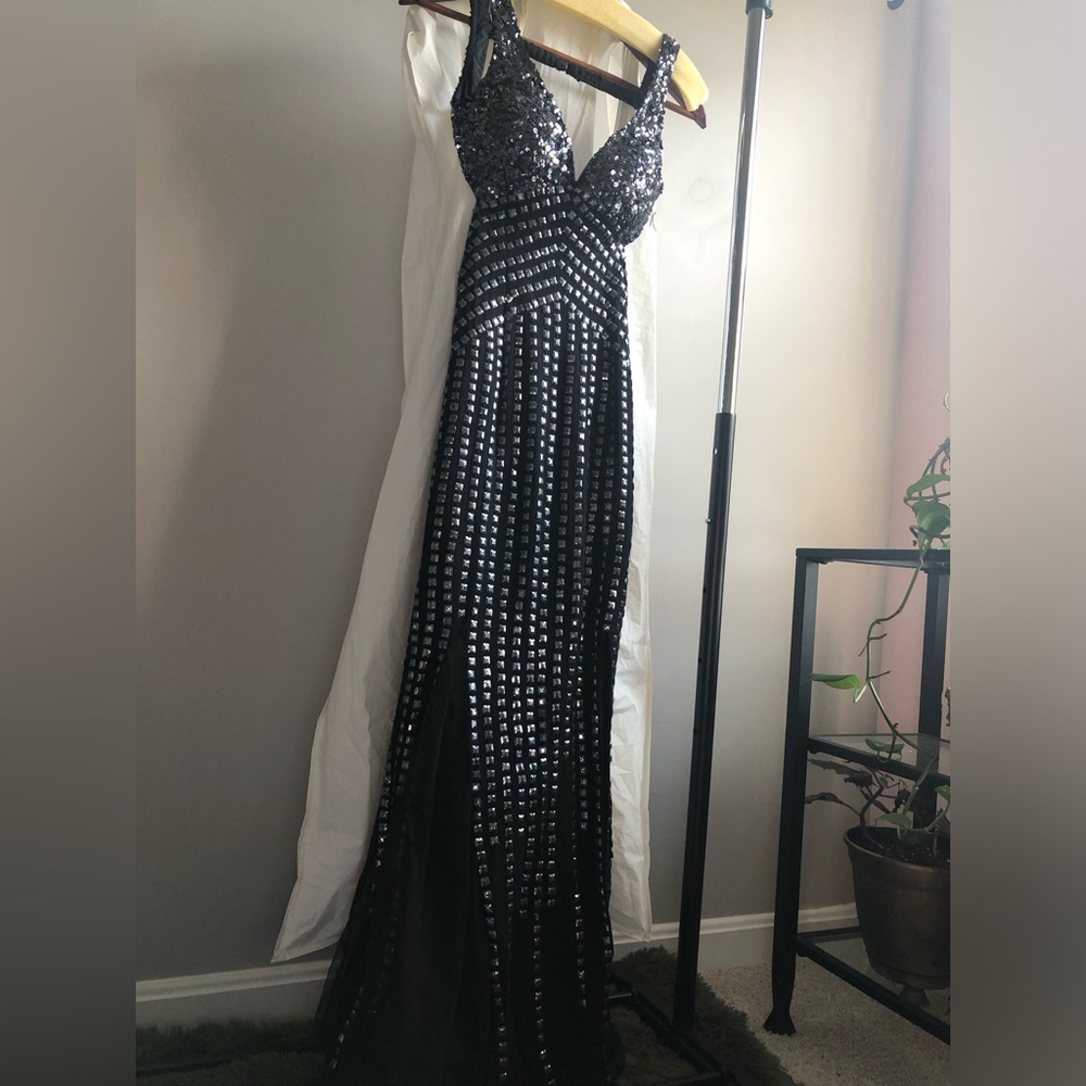 Woman’s Prom or Formal Maxi Jovani